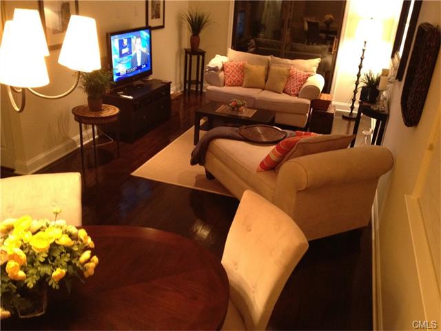 41 Rowayton Woods Drive, Norwalk, CT 06854