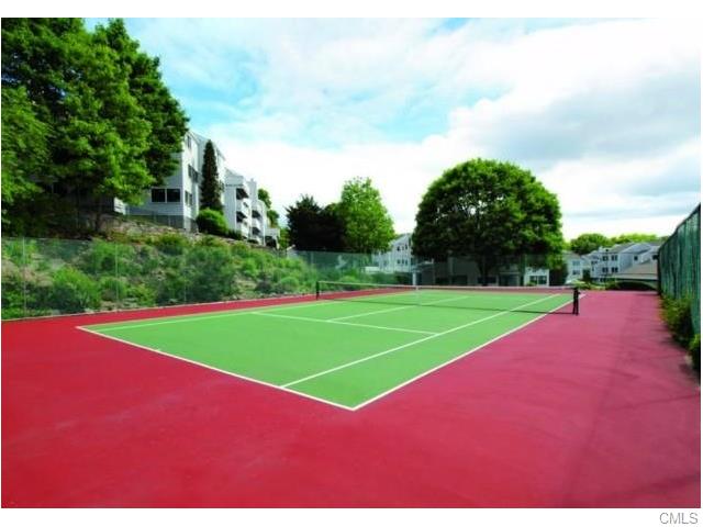 41 Rowayton Woods Drive, Norwalk, CT 06854