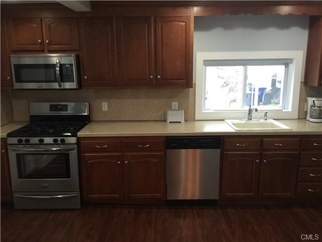 17 Cleveland Terrace, Norwalk, CT 06854