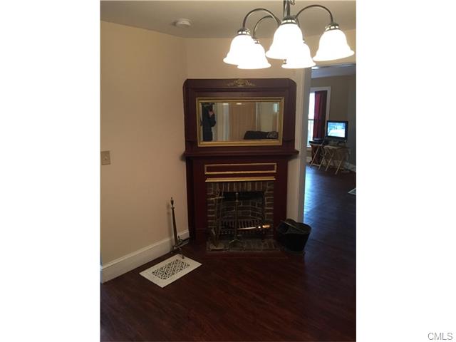 17 Cleveland Terrace, Norwalk, CT 06854