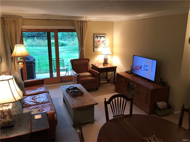 128 Rowayton Woods Drive, Norwalk, CT 06854