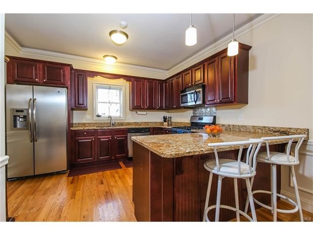 17 Ryan Avenue, Norwalk, CT 06854