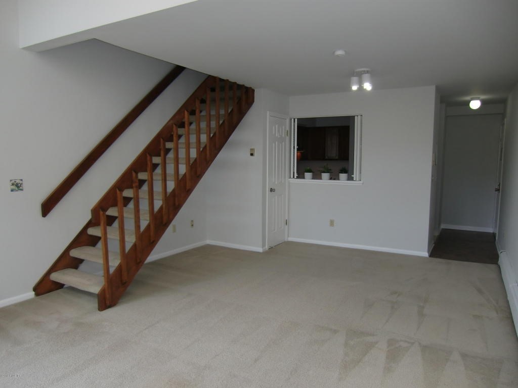 1465 E Putnam Avenue, Old Greenwich, CT 06870