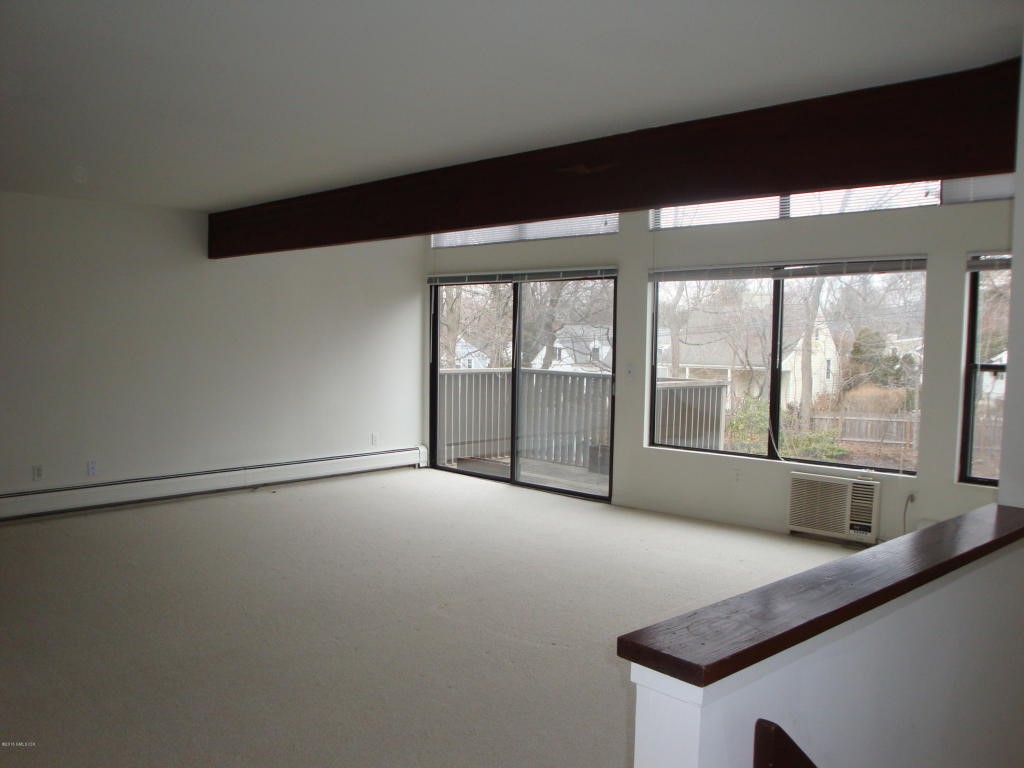 1465 E Putnam Avenue, Old Greenwich, CT 06870