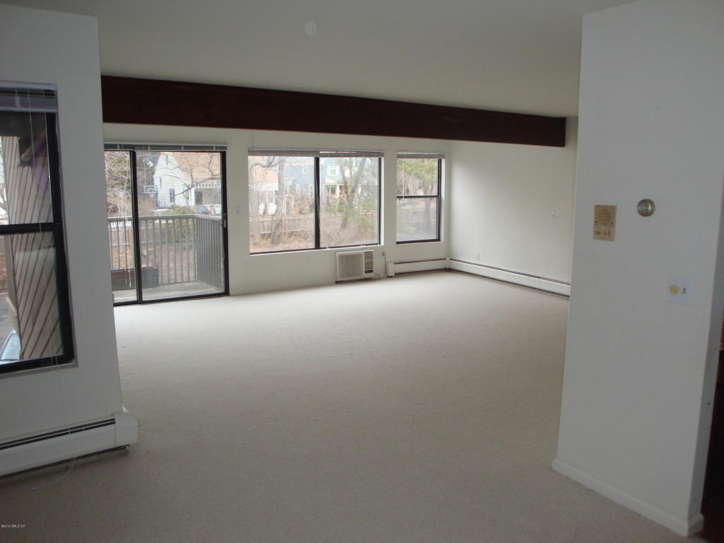1465 E Putnam Avenue, Old Greenwich, CT 06870