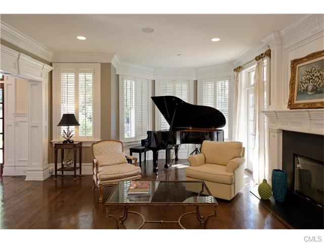 127-0 Shore Road, Greenwich, CT 06870