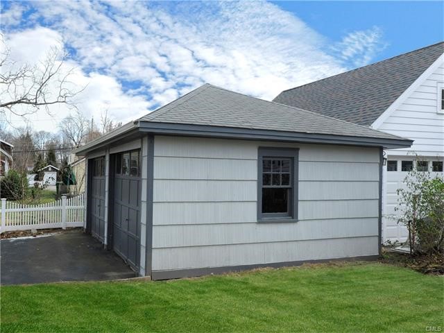 24 Edgewater Drive, Greenwich, CT 06870