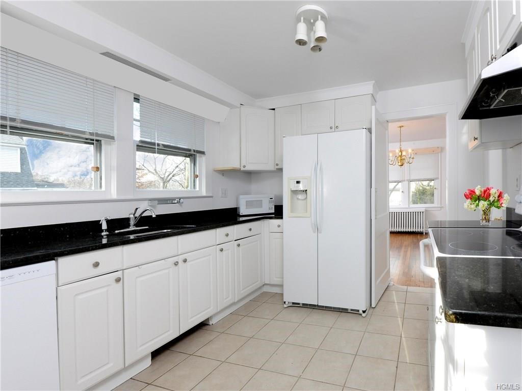 24 Edgewater Drive, Call Listing Agent, CT 06870
