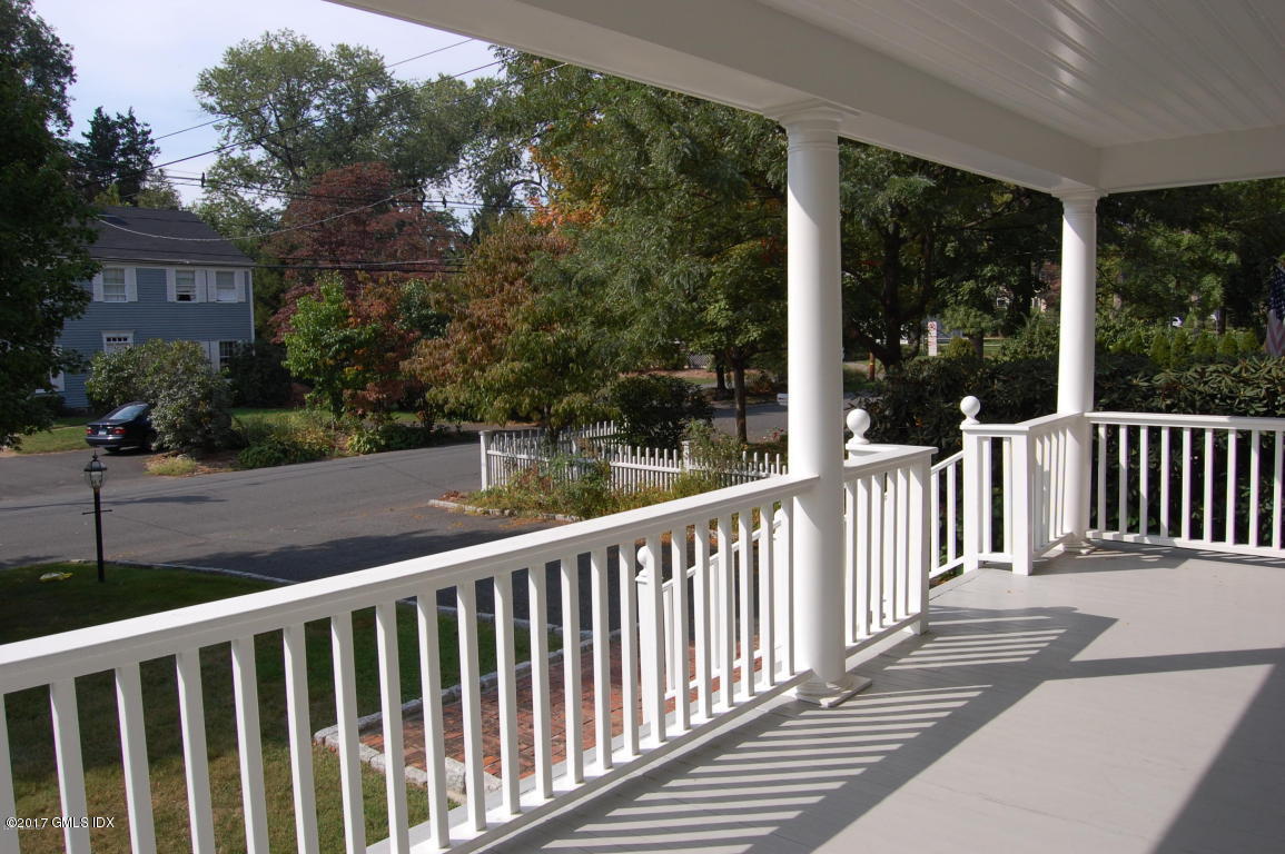 32 Highview Avenue, Old Greenwich, CT 06870