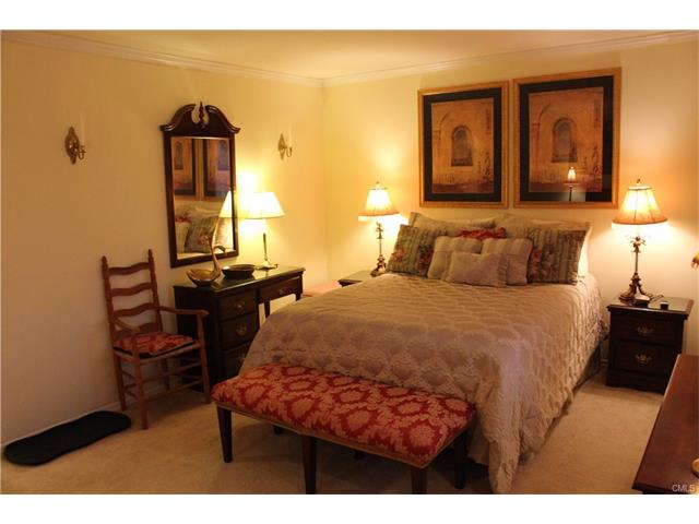 69 Olcott Way, Ridgefield, CT 06877