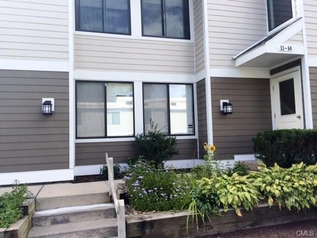 14 Cook Close, Ridgefield, CT 06877