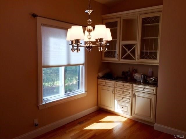 14 Cook Close, Ridgefield, CT 06877