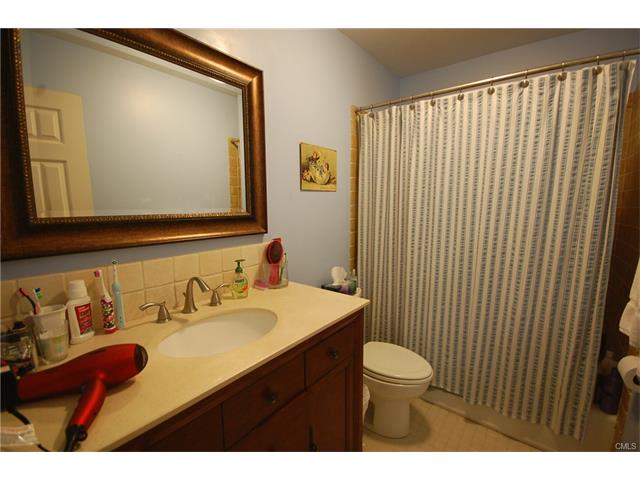 57 Lawson Lane, Ridgefield, CT 06877