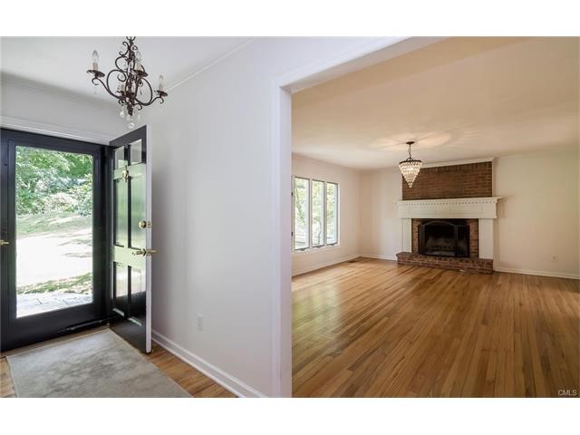 77 Poplar Road, Ridgefield, CT 06877