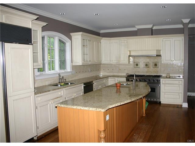 192 Bennetts Farm Road, Ridgefield, CT 06877