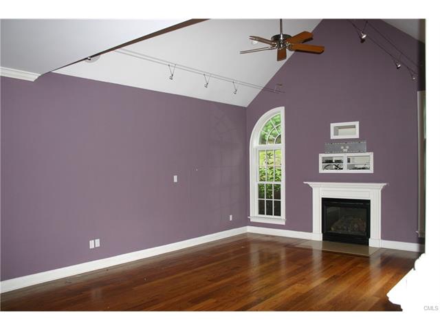192 Bennetts Farm Road, Ridgefield, CT 06877