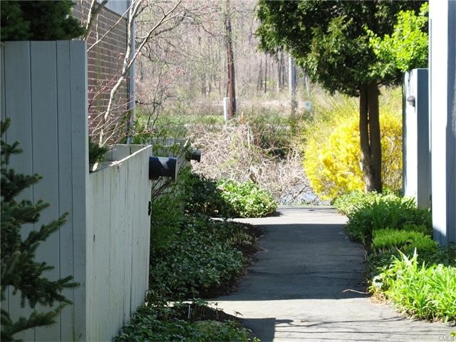 7 Cypress Lane, Ridgefield, CT 06877