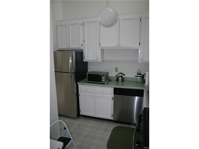 45 Olcott Way, Ridgefield, CT 06877