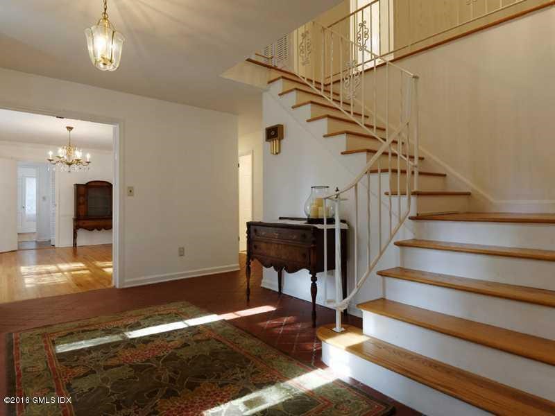 255 Palmer Hill Road, Riverside, CT 06878