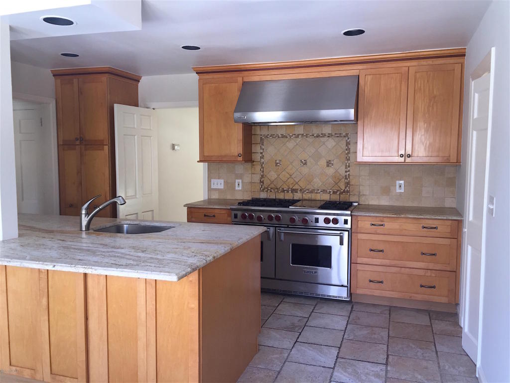 25 Linwood Avenue, Riverside, CT 06878