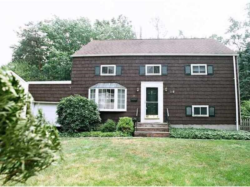 36 Mary Lane, Riverside, CT 06878