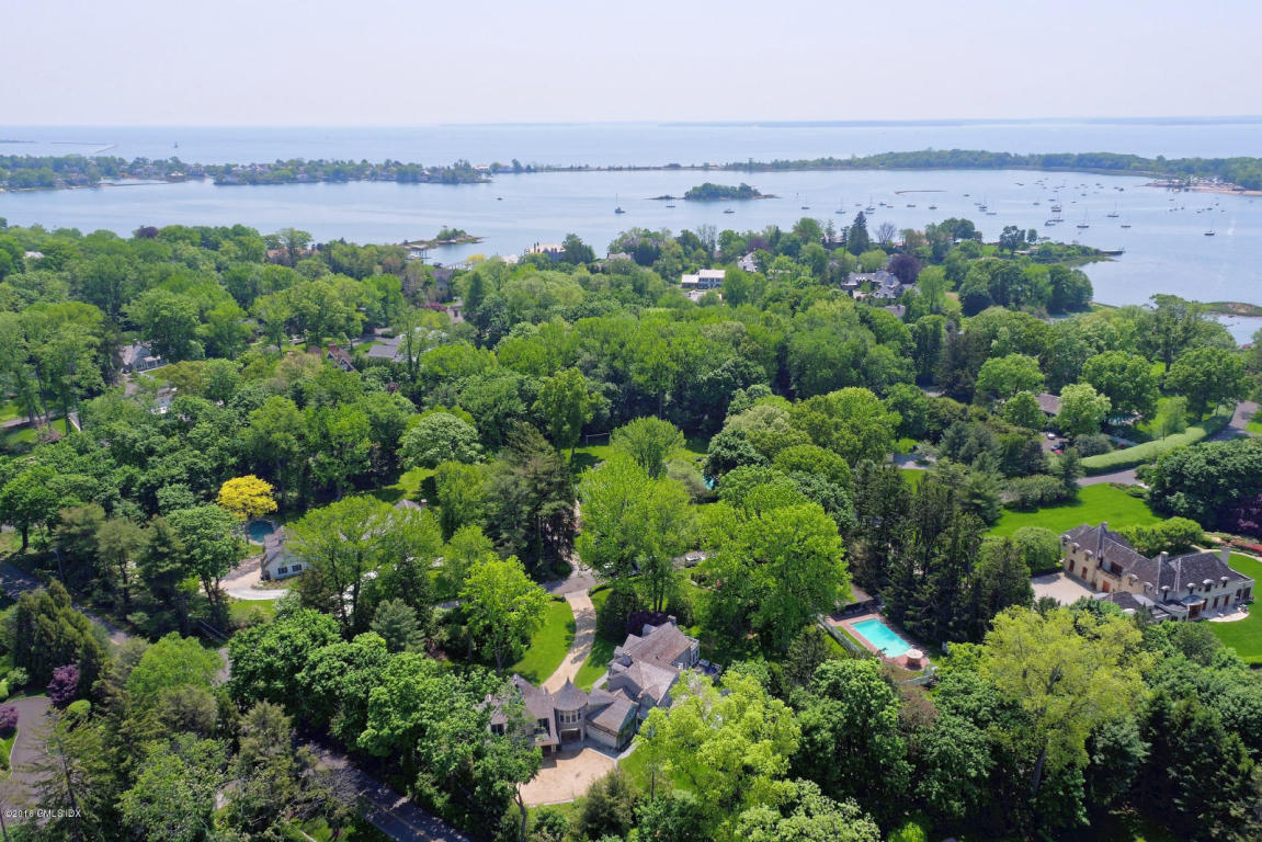 8 Cathlow Drive, Riverside, CT 06878