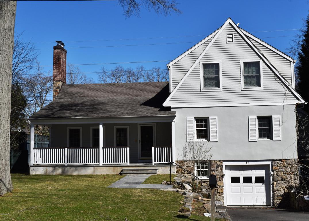 51 Oval Avenue, Riverside, CT 06878
