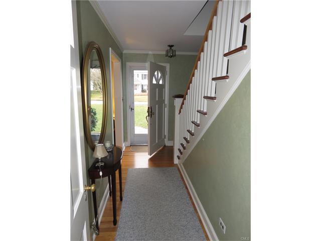 14 Knoll Street, Greenwich, CT 06878