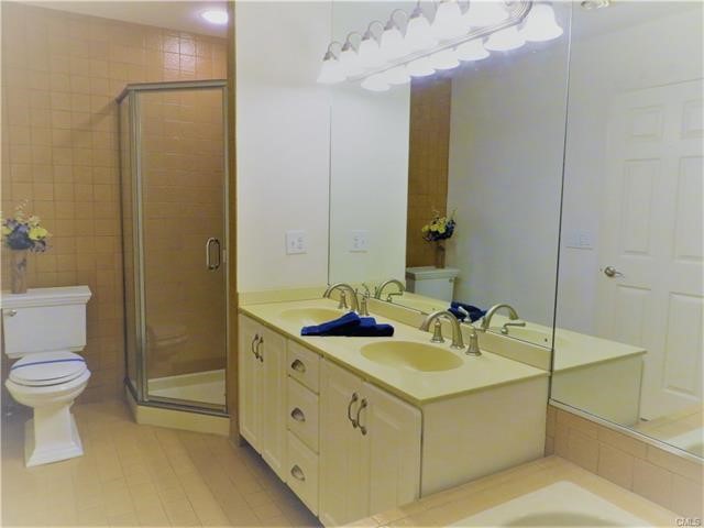 221 Lansdowne, Westport, CT 06880