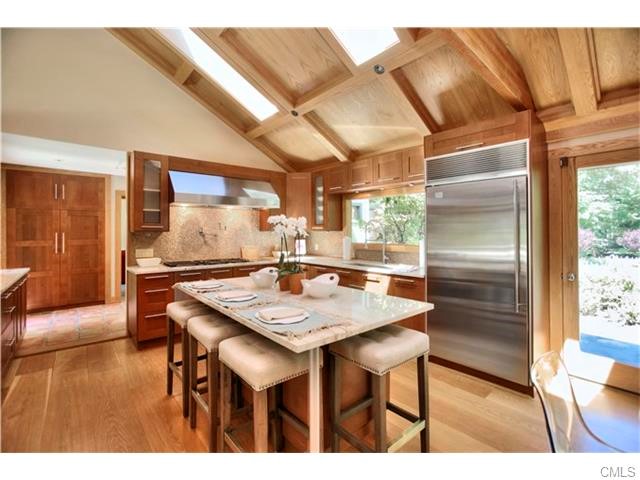 16 Hermit Lane, Westport, CT 06880