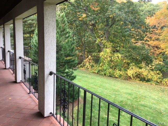 27 Kings Highway North, Westport, CT 06880