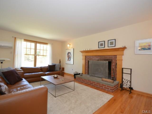 10 Fernwood Road, Westport, CT 06880
