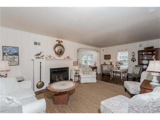 14 Norwalk Avenue, Westport, CT 06880