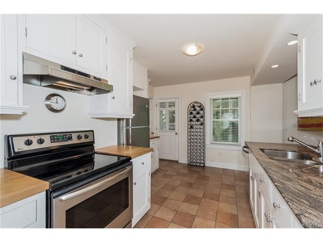 14 Norwalk Avenue, Westport, CT 06880