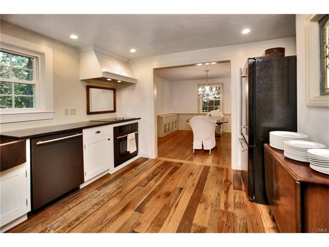 25 Stoneboat Road, Westport, CT 06880