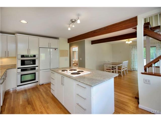 12 Stonybrook Road, Westport, CT 06880
