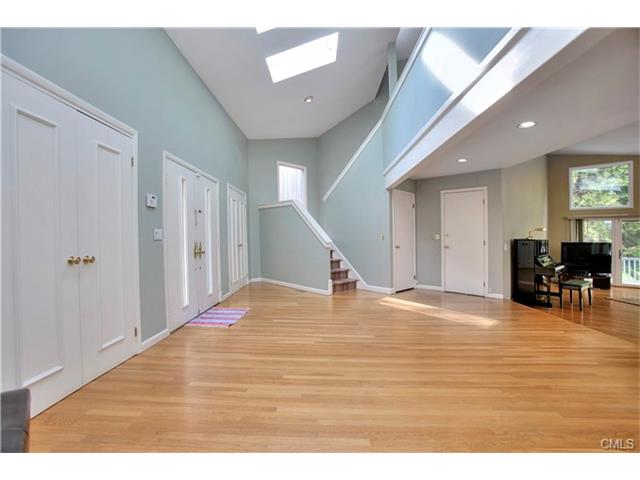 12 Stonybrook Road, Westport, CT 06880