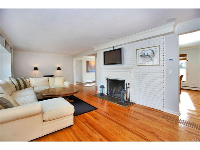 8 Pond Edge Road, Westport, CT 06880