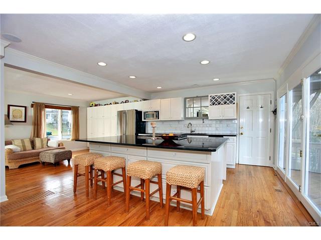 8 Pond Edge Road, Westport, CT 06880