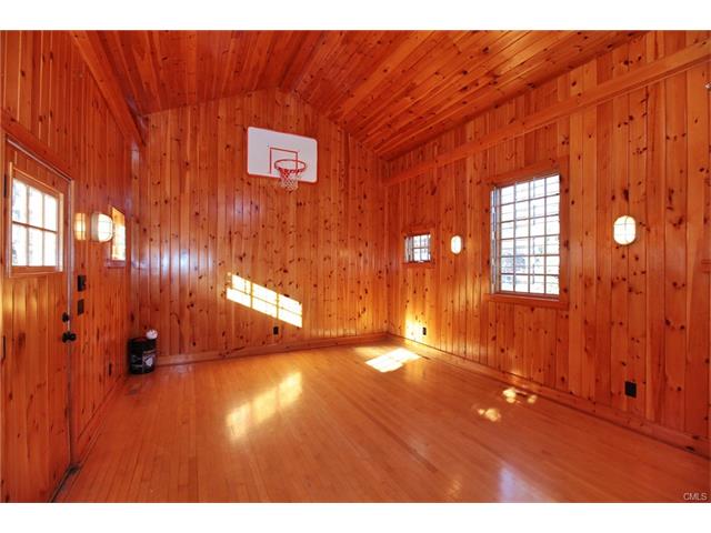 292 North Avenue, Westport, CT 06880