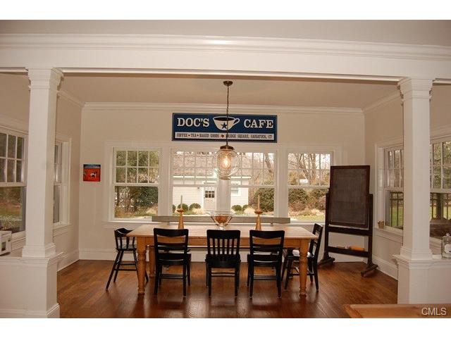 1 Country Road, Westport, CT 06880