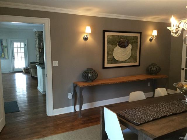 1 Country Road, Westport, CT 06880