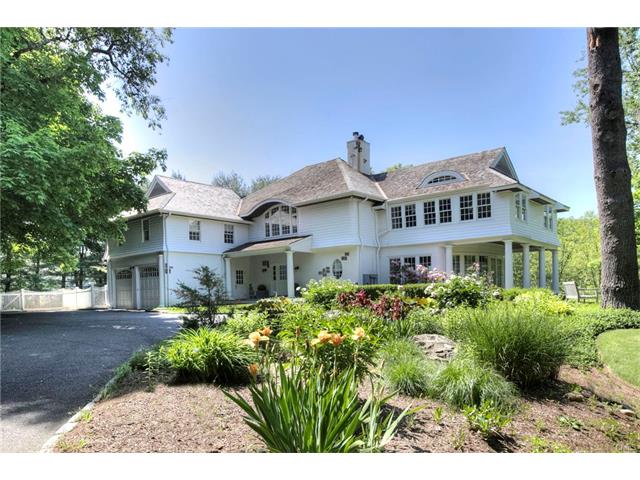 300 Newtown Turnpike, Weston, CT 06883