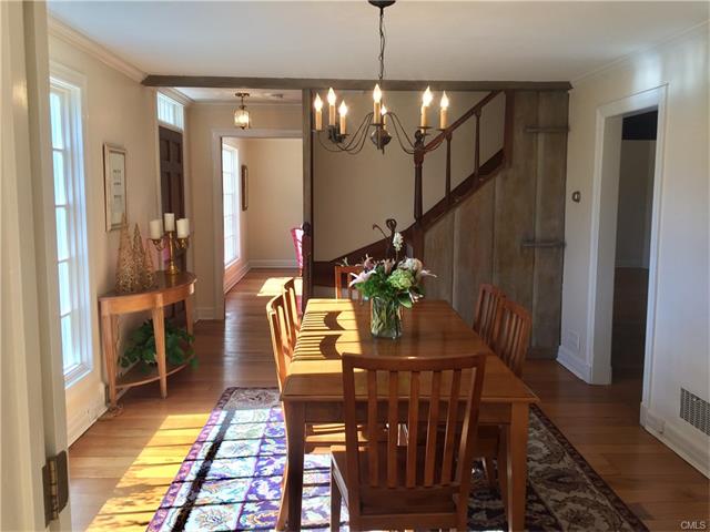 328 Newtown Turnpike, Weston, CT 06883