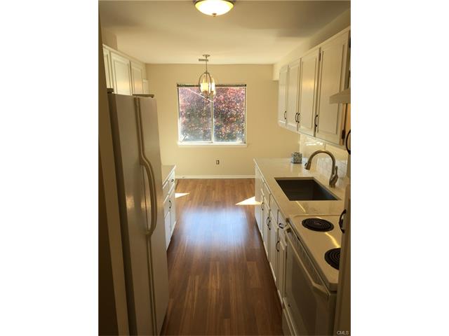 195 Southport Woods Drive, Fairfield, CT 06890