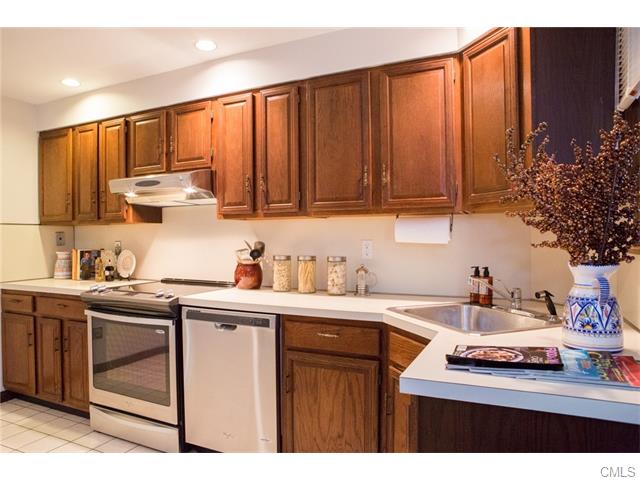 1505 Mill Hill Terrace, Fairfield, CT 06890