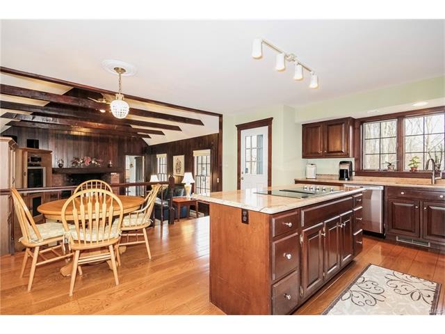 13 Guardhouse Drive, Redding, CT 06896