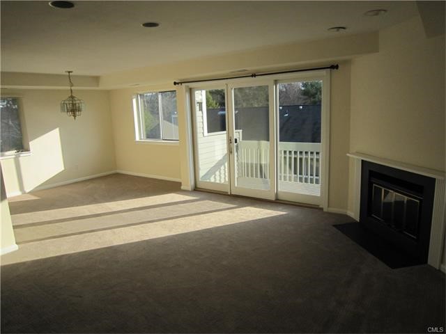 70 Glen View, Wilton, CT 06897
