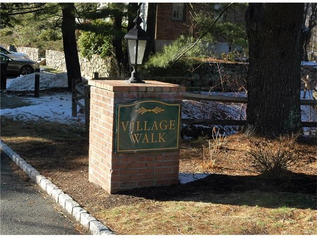 15 Village Walk, Wilton, CT 06897