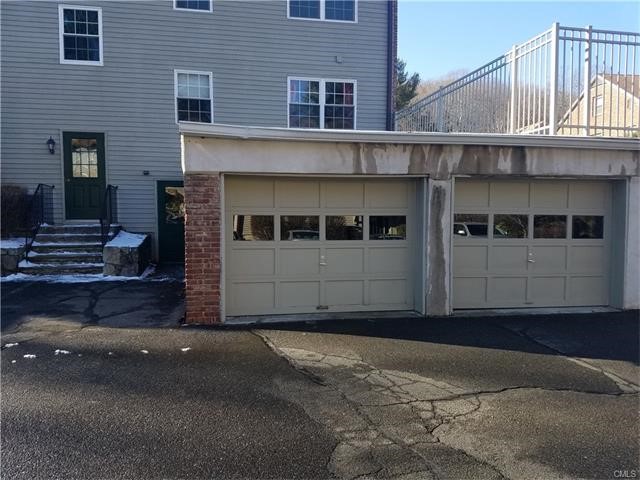 7 Village Walk, Wilton, CT 06897